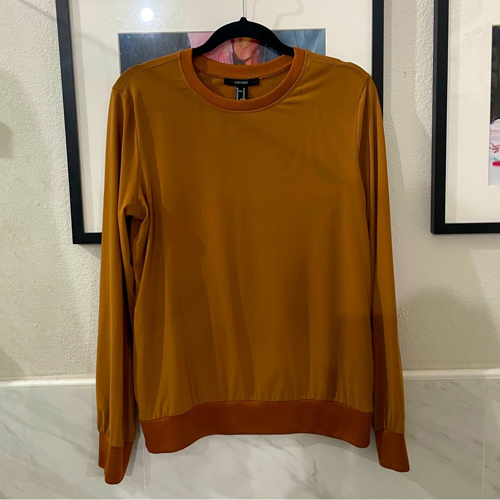 Forever 21 Mesh long sleeve - M